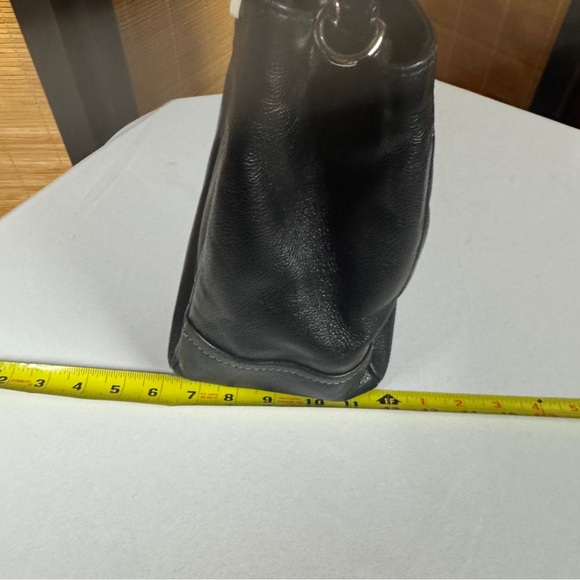 PARK LEATHER CARRYALL - Picture 8 of 15